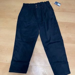 Off black universal thread pants